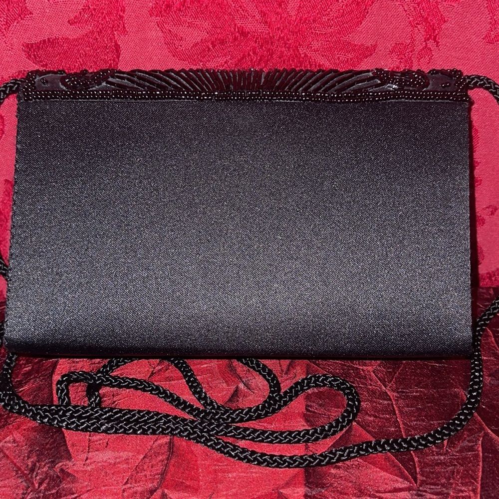 La Regale Black‎ Beaded Evening Bag - Picture 3 of 11